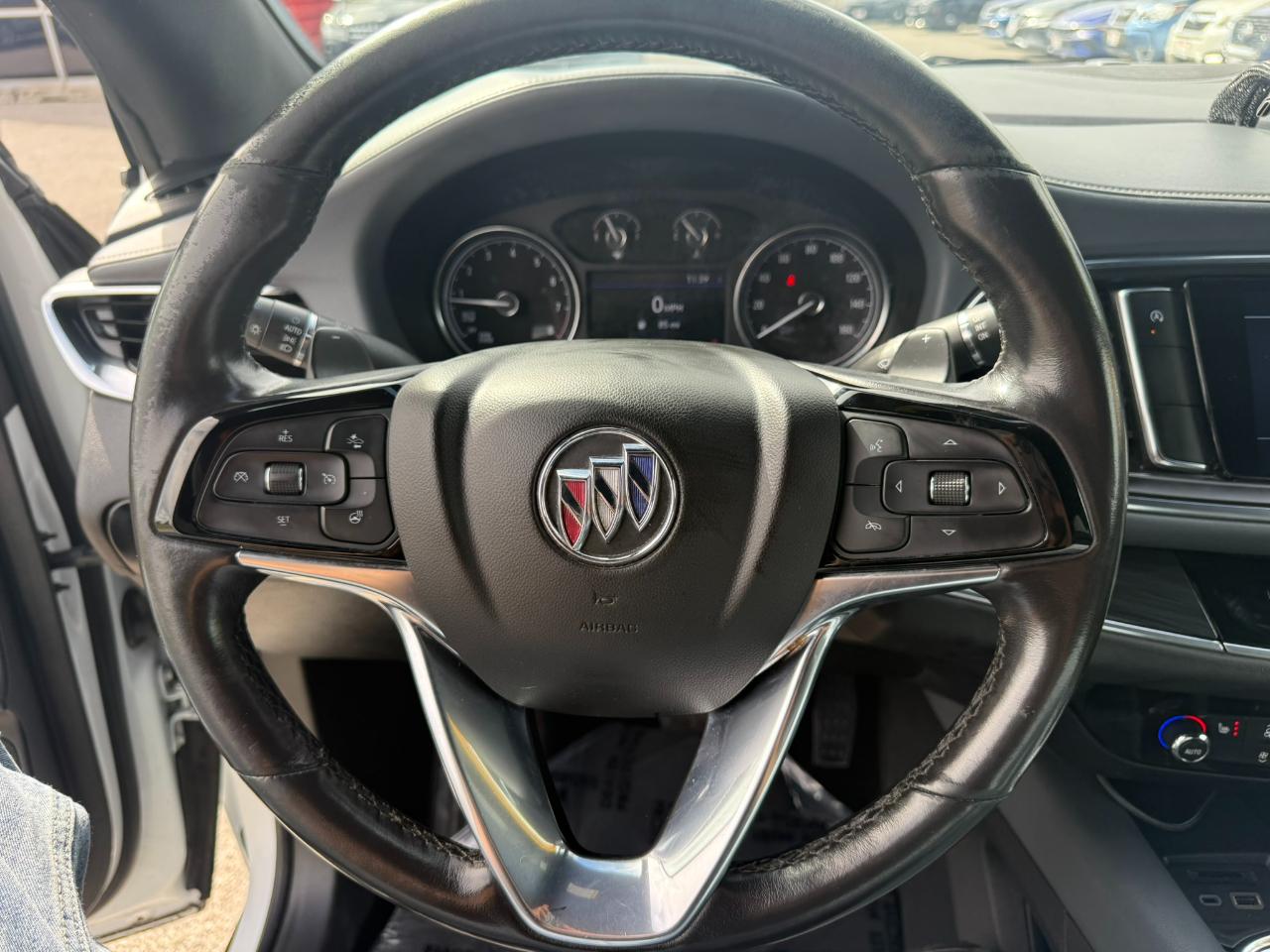 Buick Enclave Essence FWD 2023