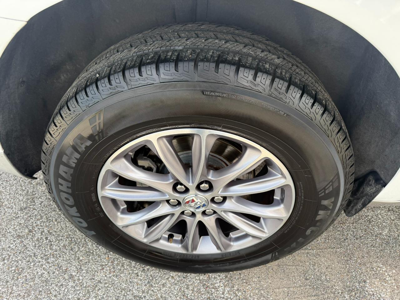 Buick Enclave Essence FWD 2023