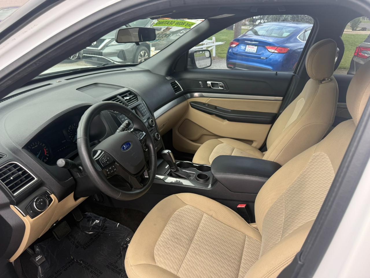 Ford Explorer Base FWD 2017