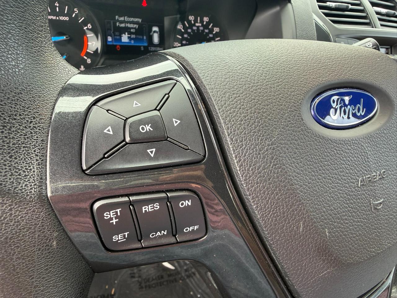 Ford Explorer Base FWD 2017