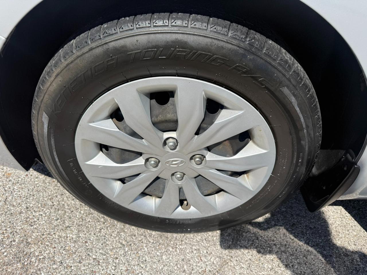 Hyundai Accent SE 2022