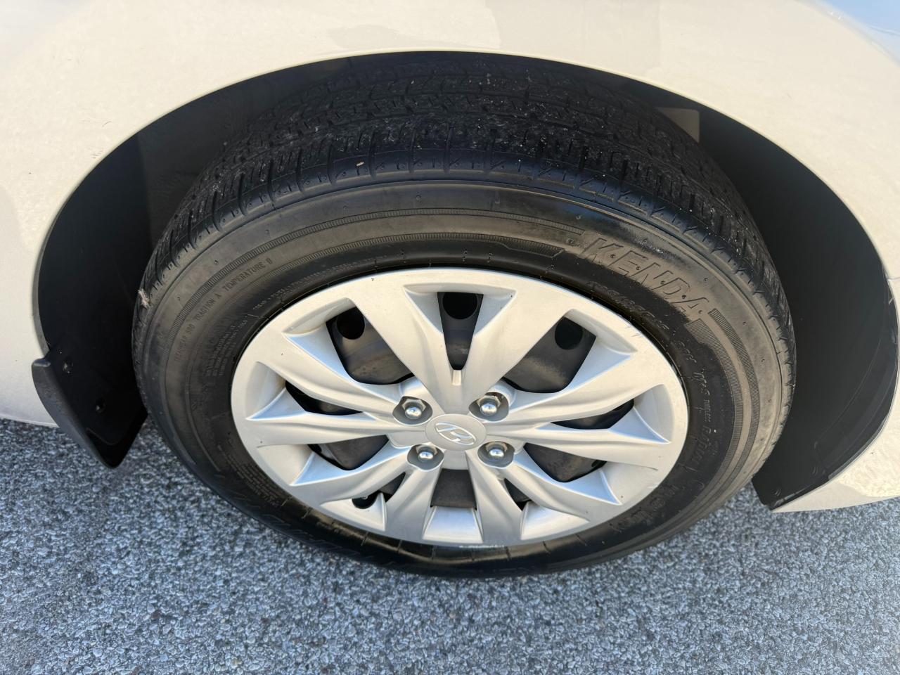 Hyundai Accent SE 2022