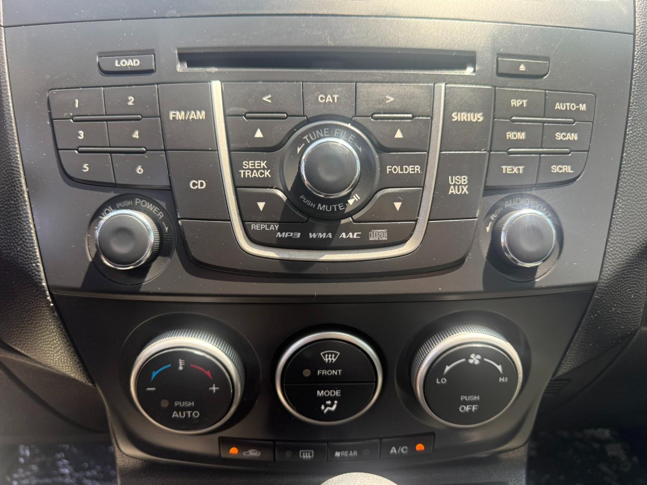 Mazda MAZDA5 Sport AT 2014