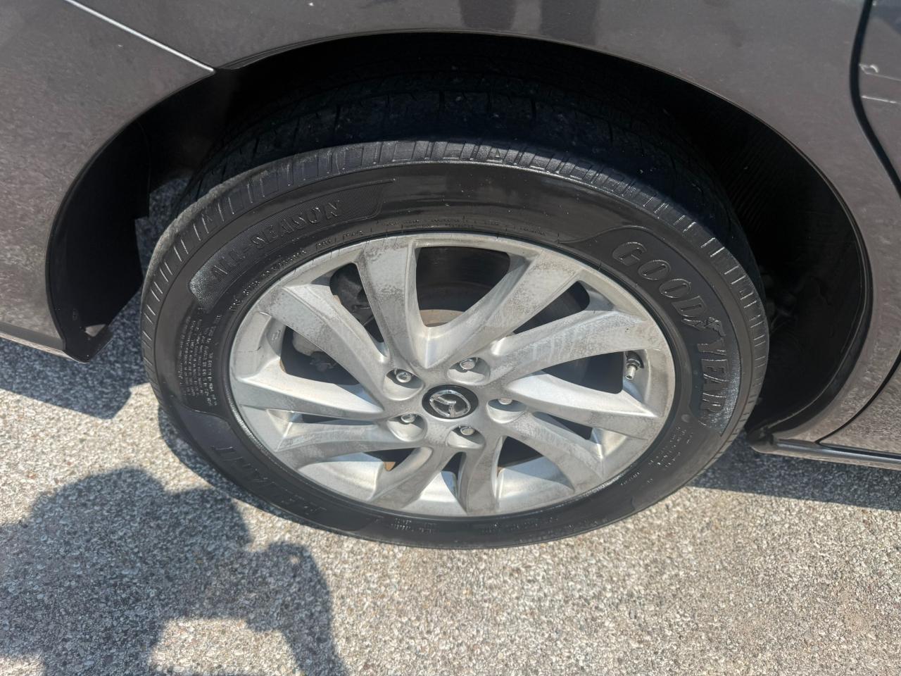 Mazda MAZDA5 Sport AT 2014