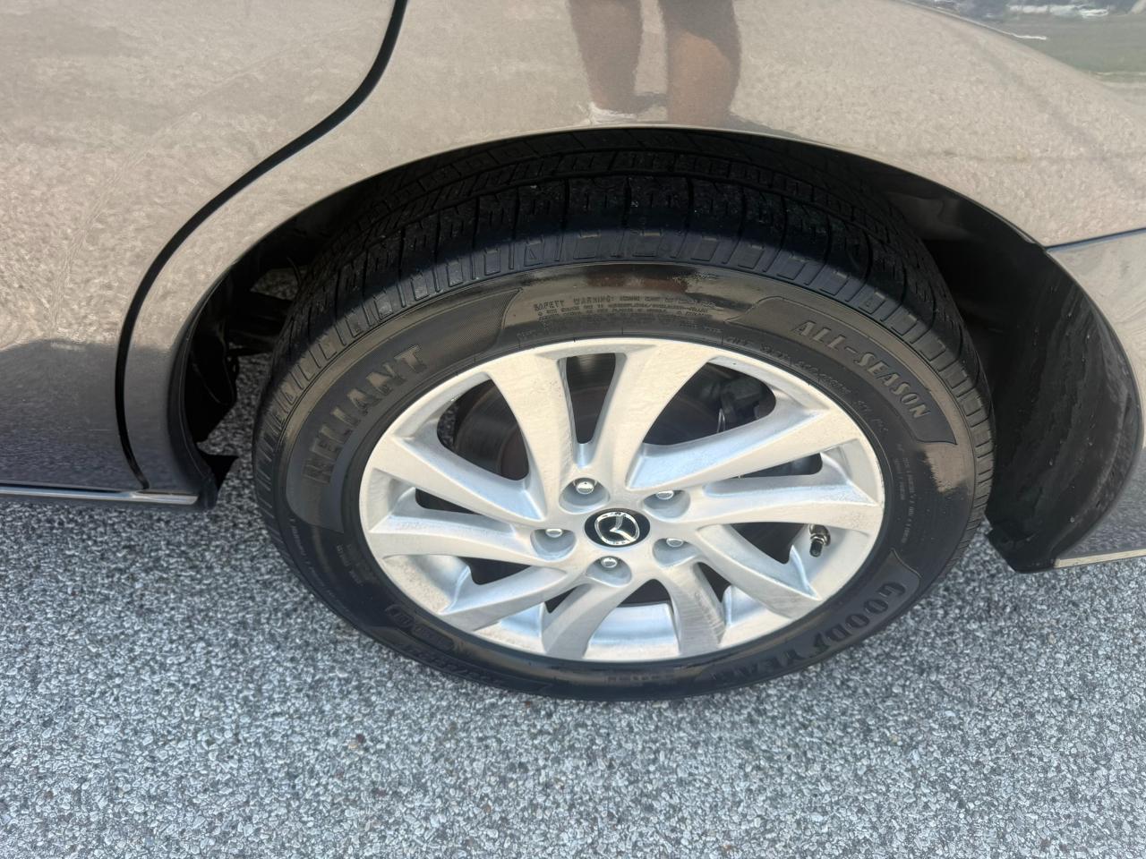Mazda MAZDA5 Sport AT 2014