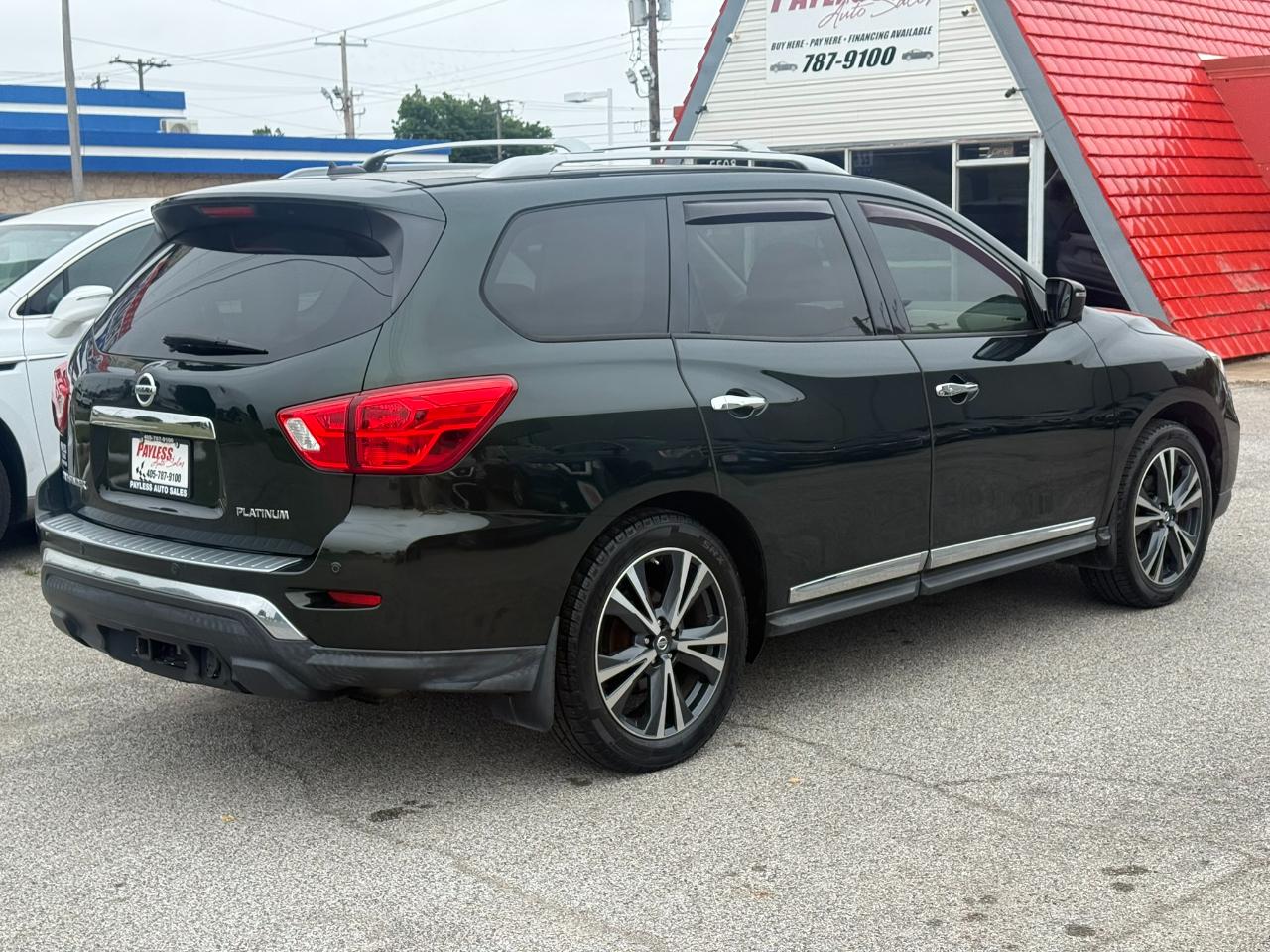 Nissan Pathfinder Platinum 2WD 2018
