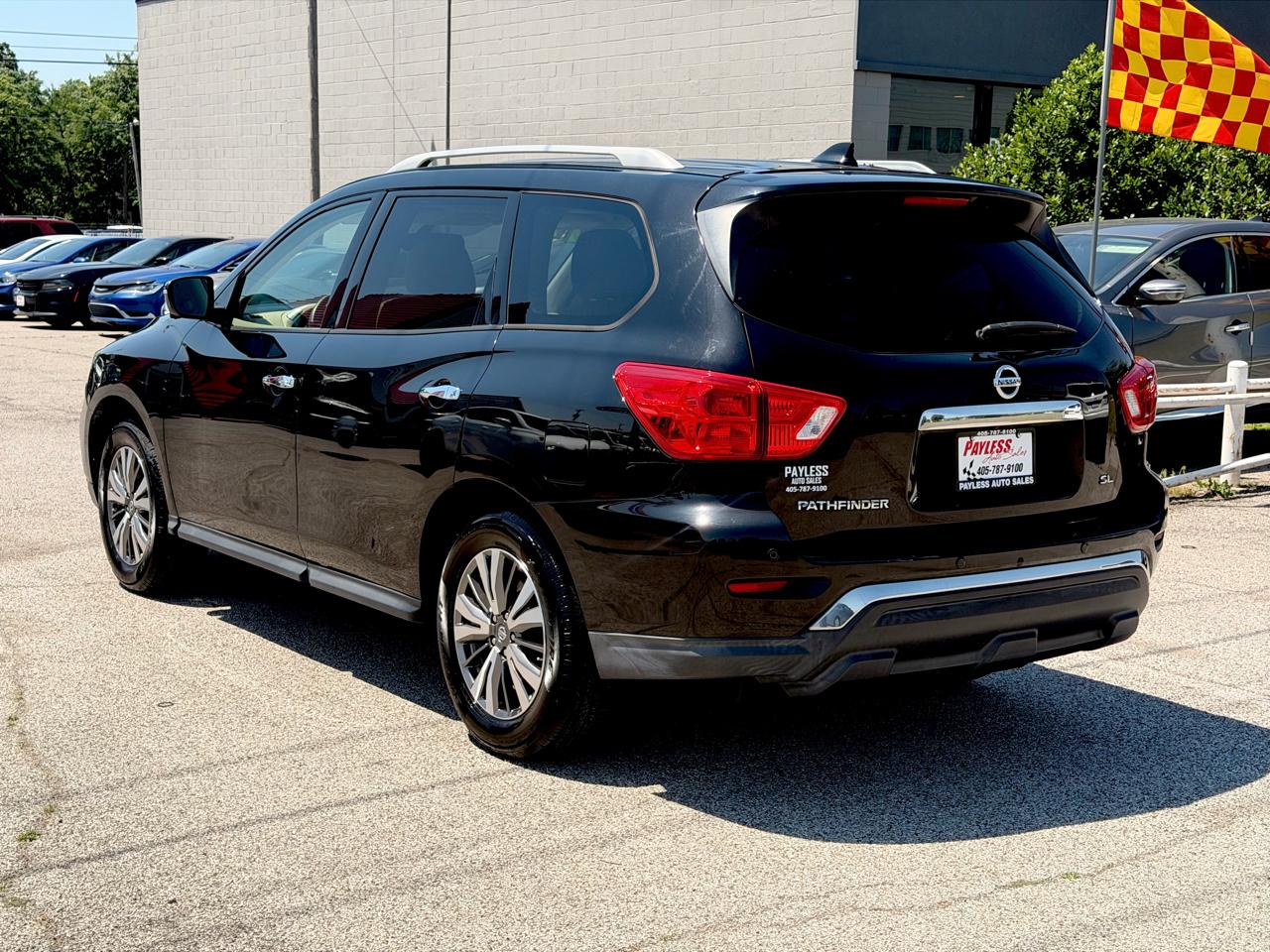 Nissan Pathfinder SL 2WD 2019