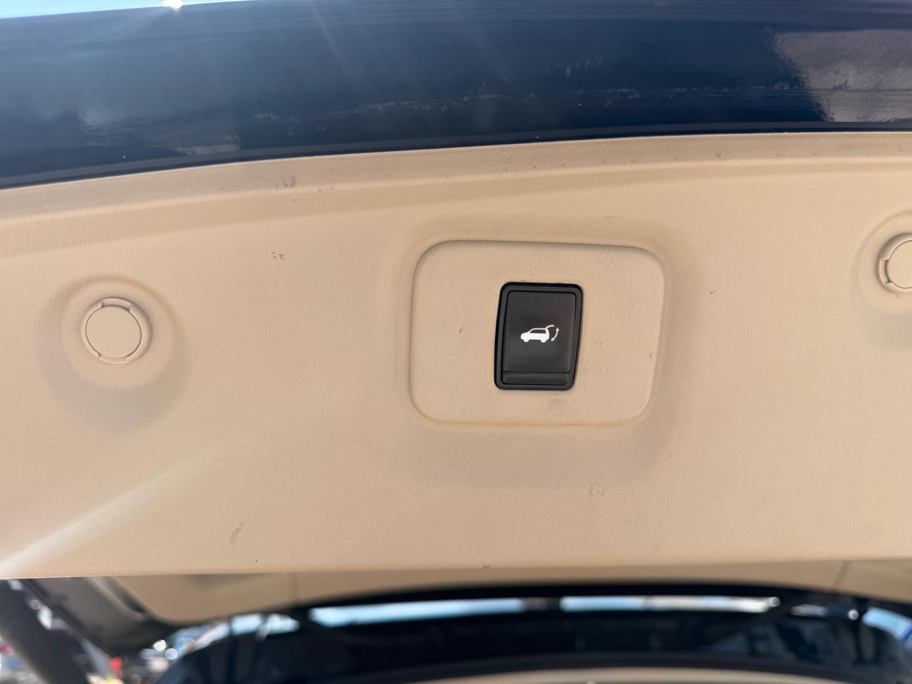 Nissan Pathfinder SL 2WD 2019