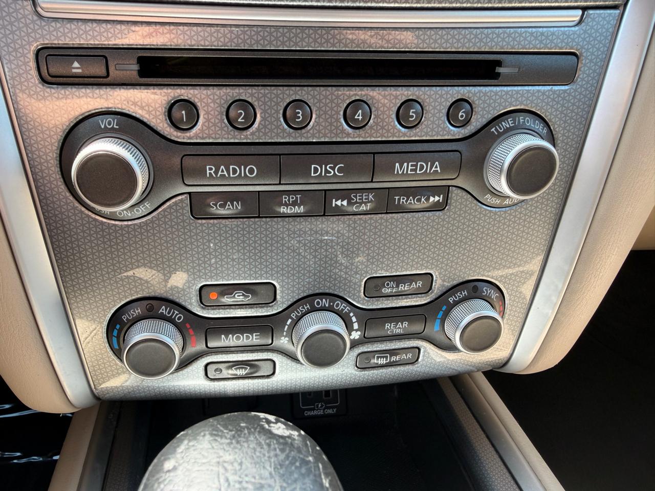 Nissan Pathfinder SL 2WD 2019