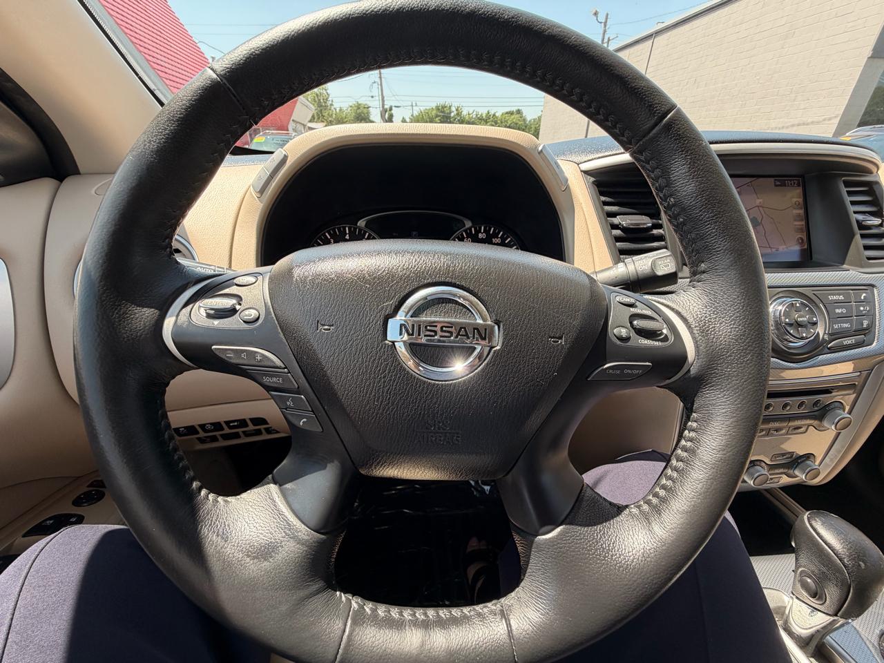 Nissan Pathfinder SL 2WD 2019