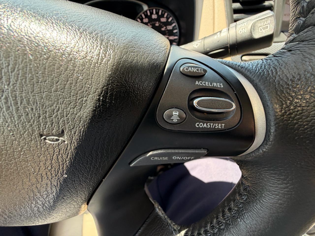 Nissan Pathfinder SL 2WD 2019