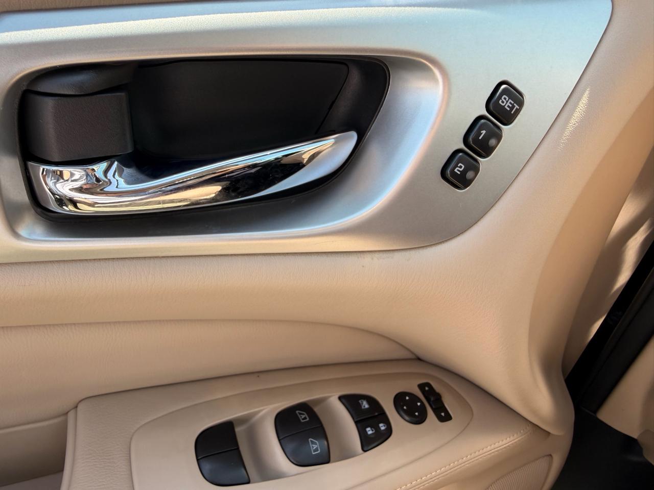 Nissan Pathfinder SL 2WD 2019