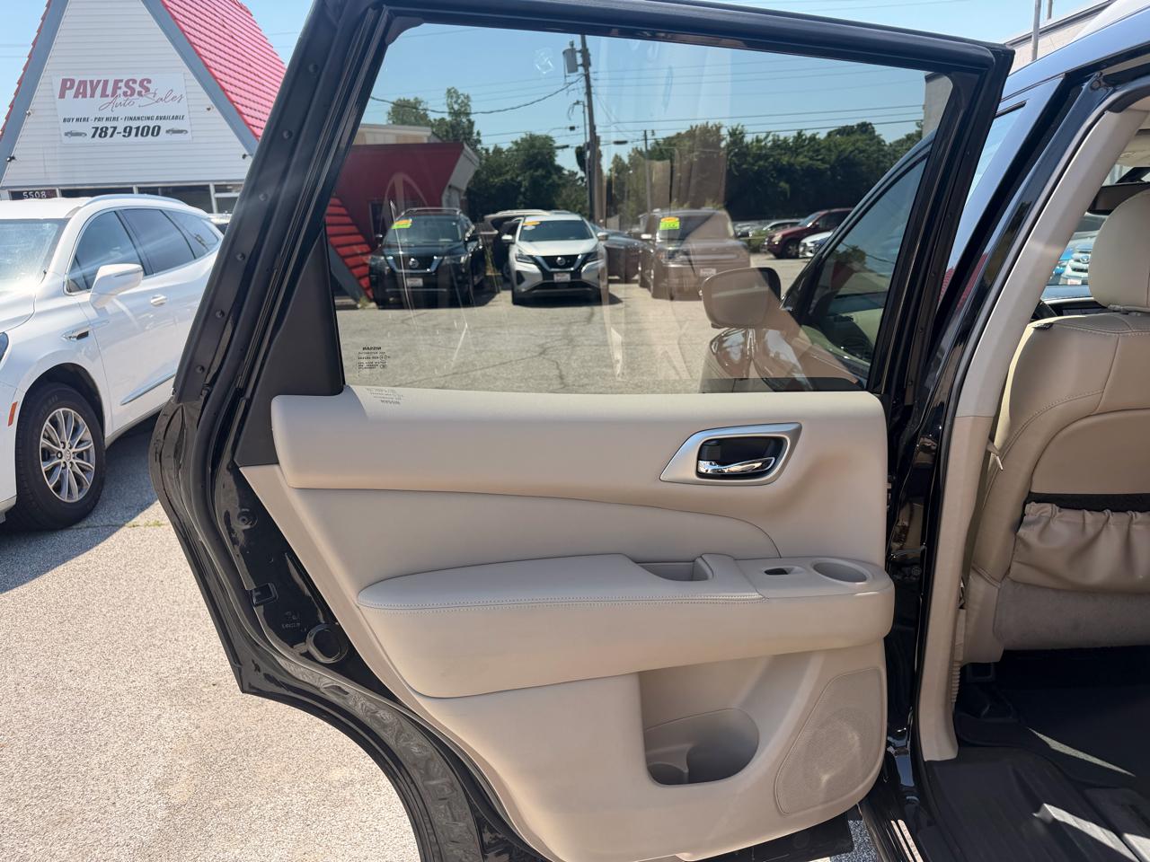 Nissan Pathfinder SL 2WD 2019
