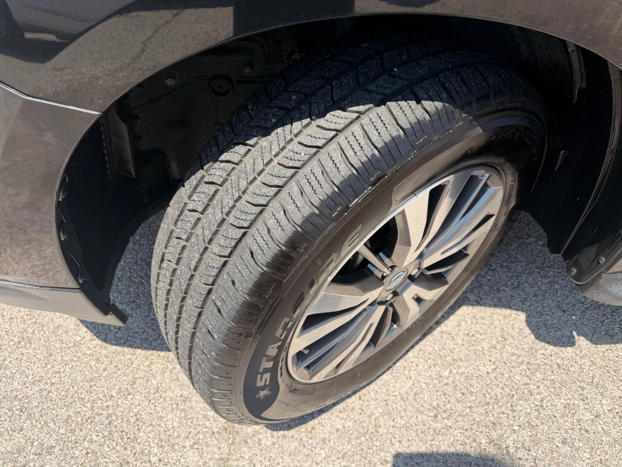 Nissan Pathfinder SL 2WD 2019