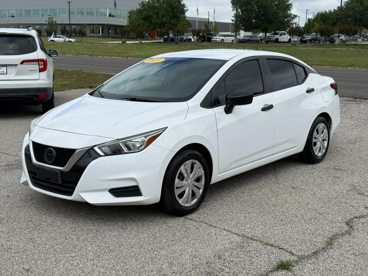 Nissan Versa S 2021