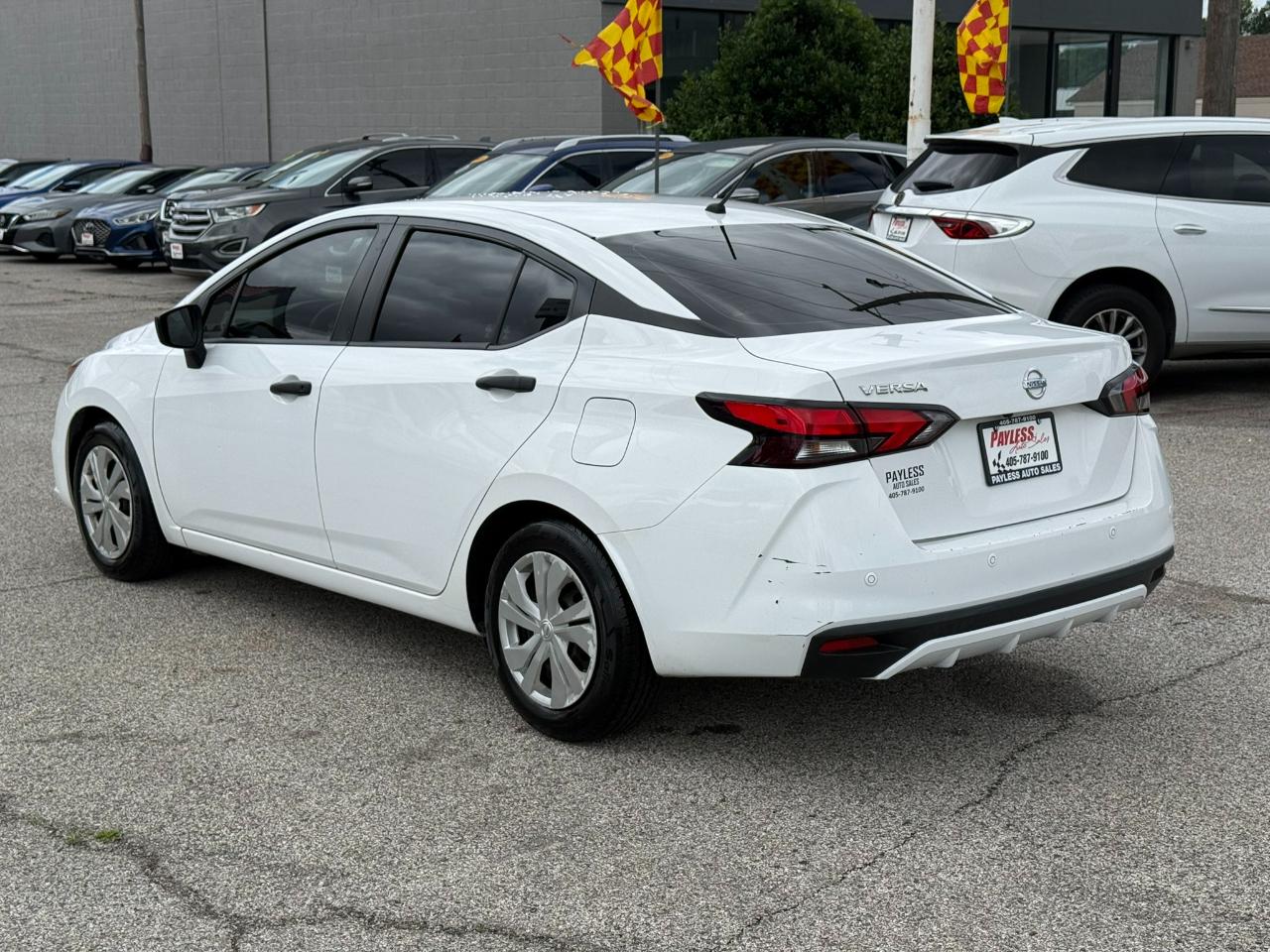 Nissan Versa S 2021