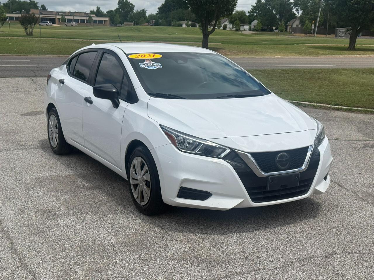 Nissan Versa S 2021