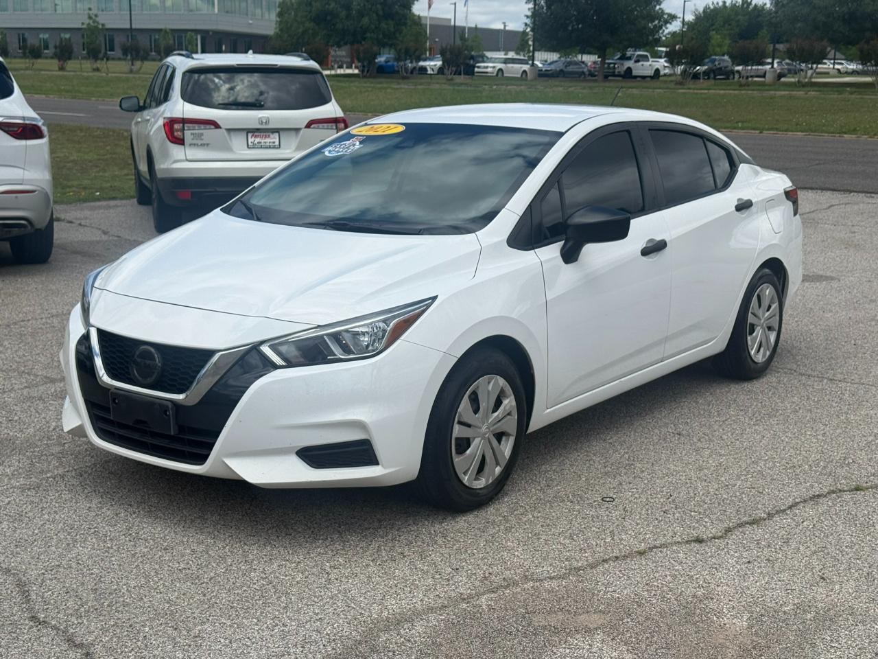 Nissan Versa S 2021