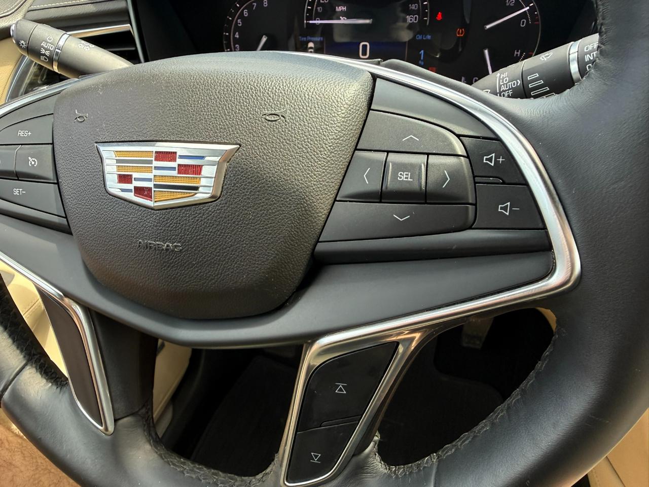 Cadillac XT5 Base 2018
