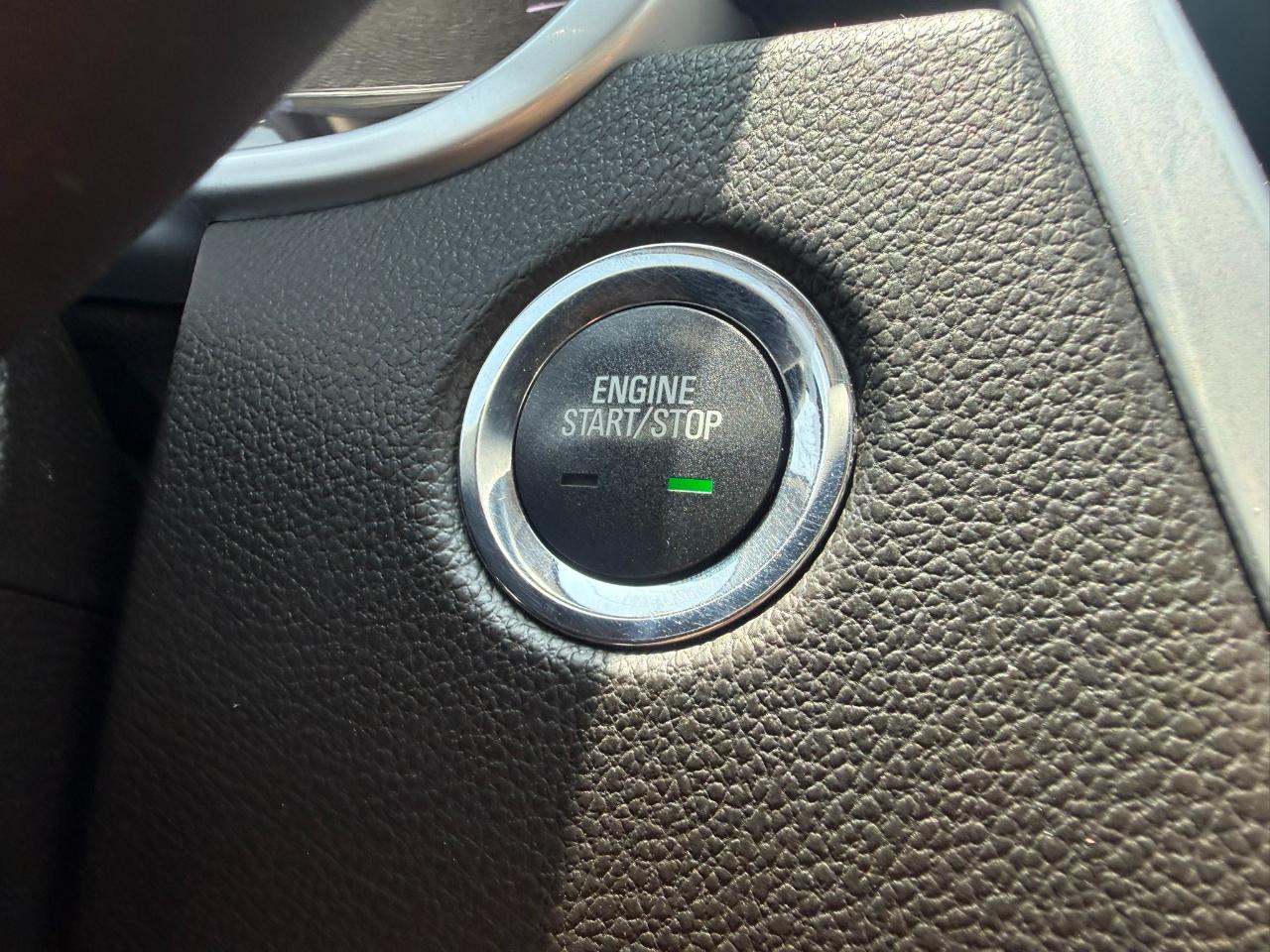 Cadillac SRX Luxury Collection 2013