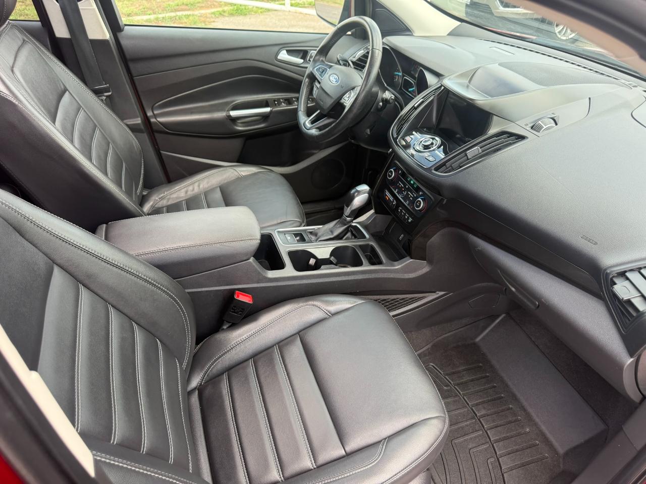 Ford Escape Titanium 4WD 2019