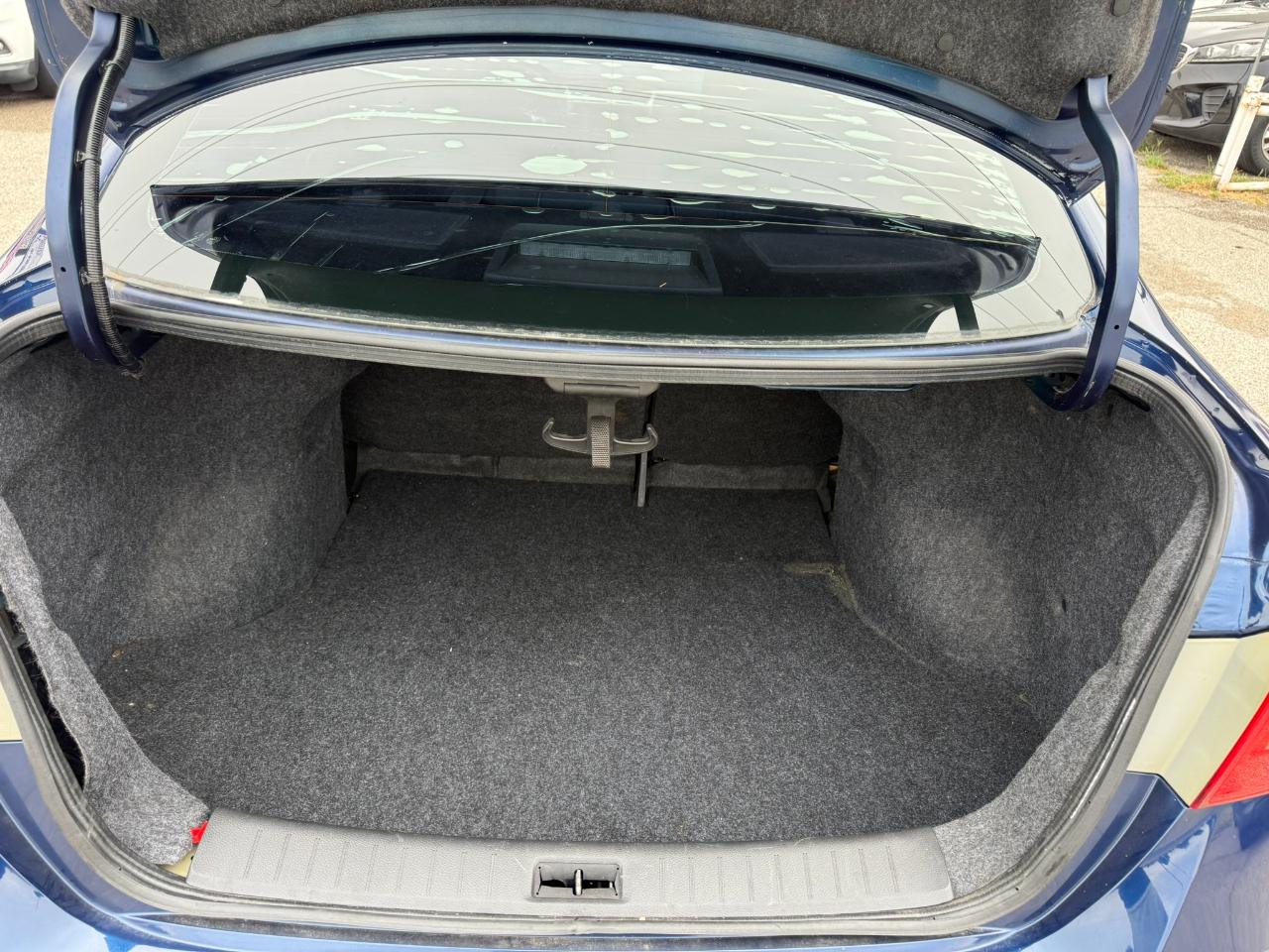 Nissan Sentra photo 26