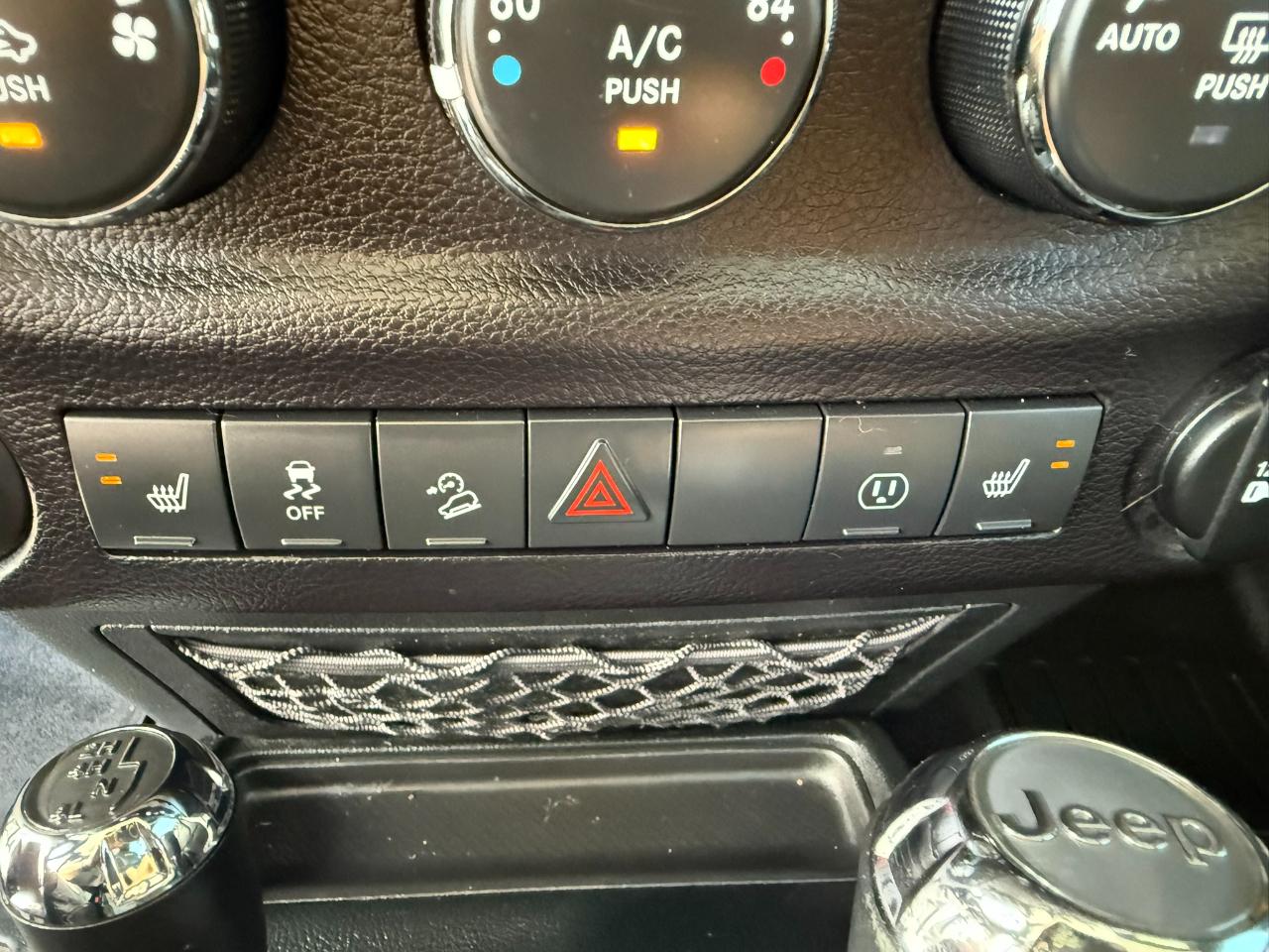 Jeep Wrangler JK Unlimited Sahara 4WD 2018