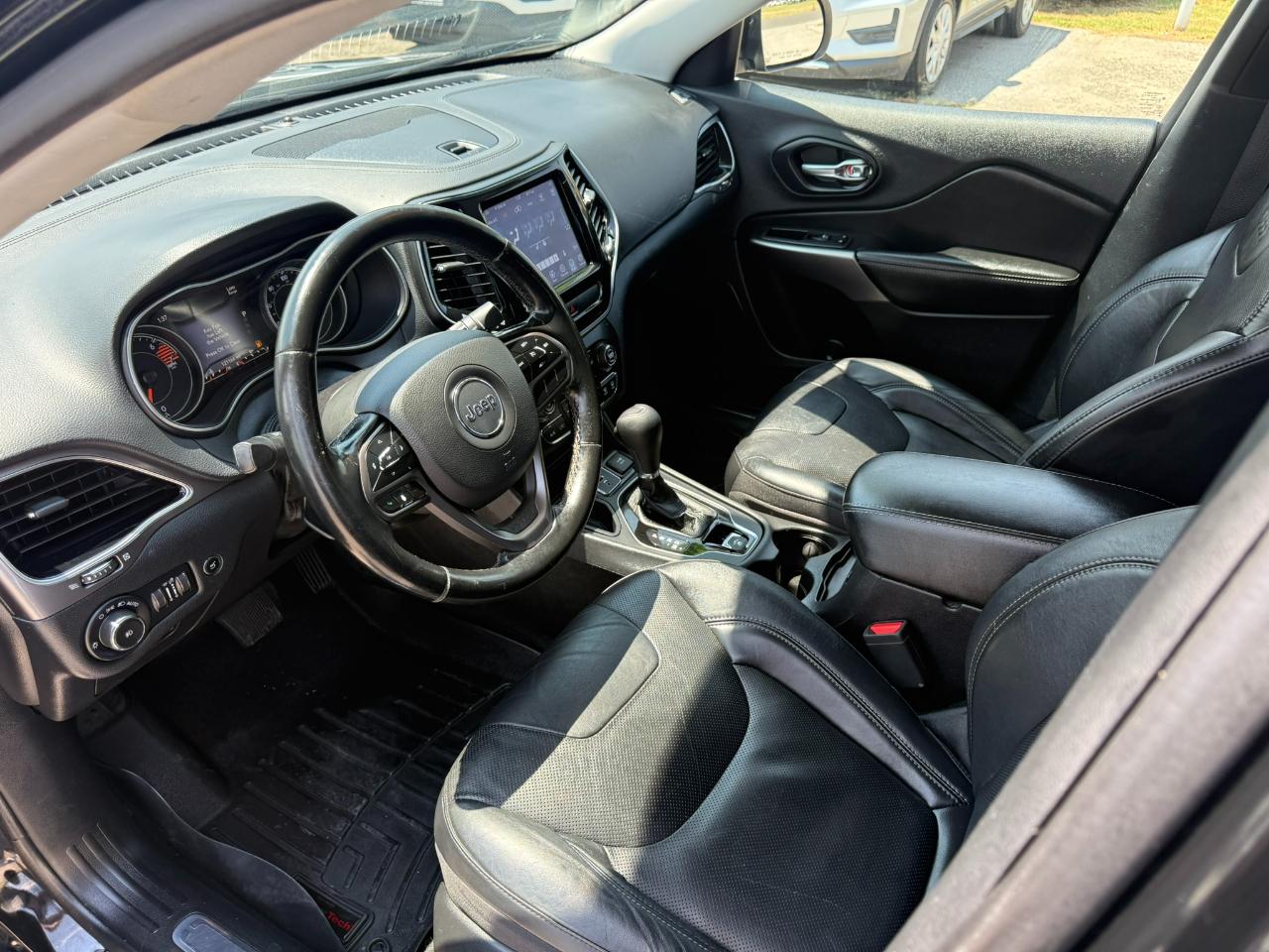 Jeep Cherokee Limited FWD 2020