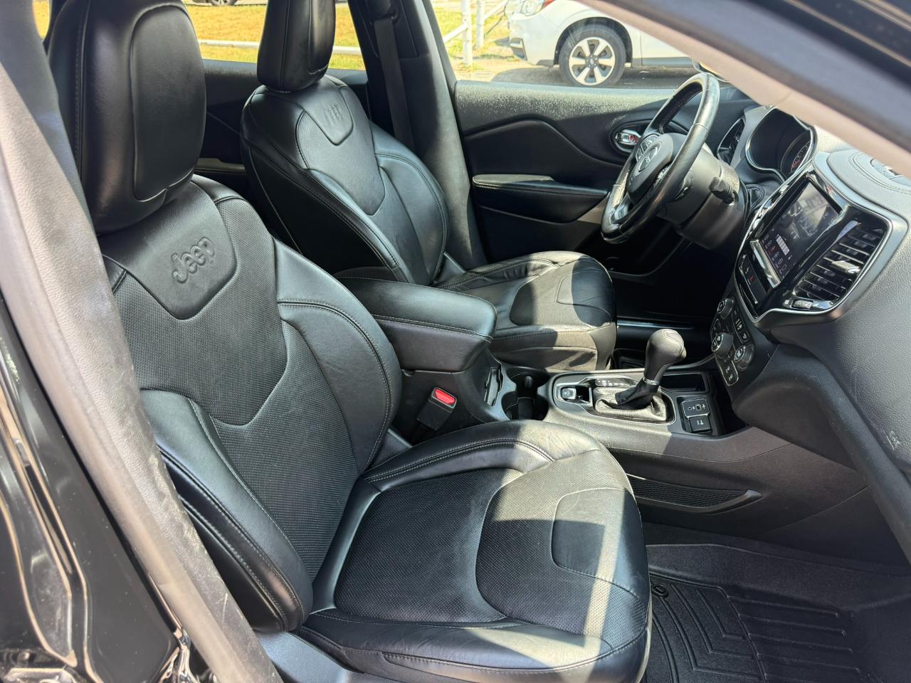 Jeep Cherokee Limited FWD 2020
