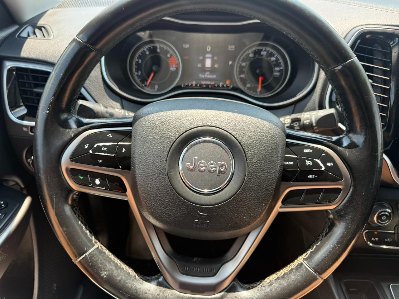 Jeep Cherokee Limited FWD 2020