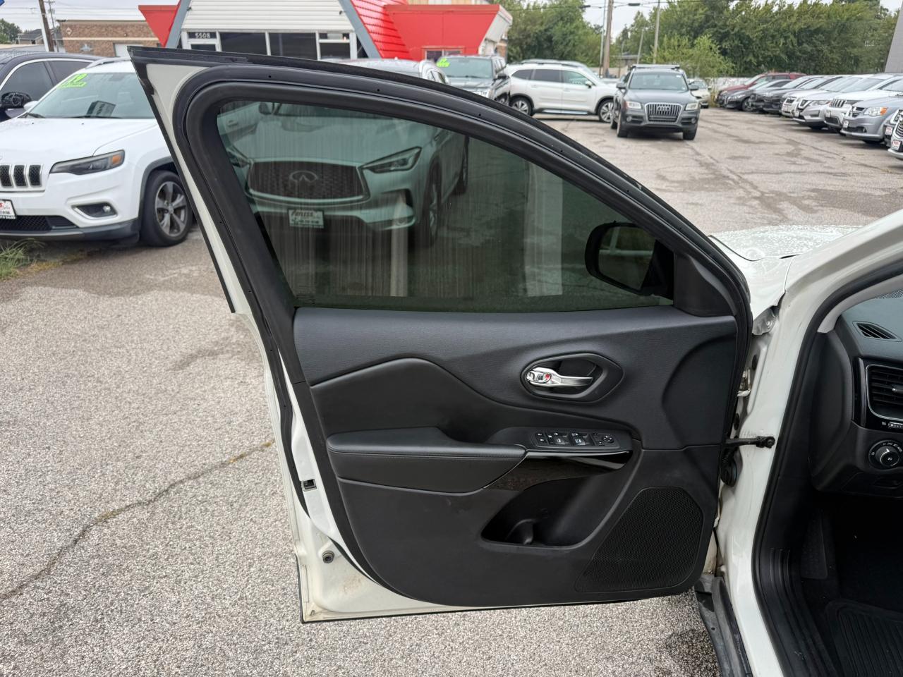 Jeep Cherokee Latitude Plus 4WD 2019