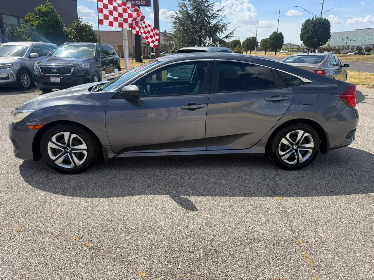 Honda Civic LX Sedan CVT 2016