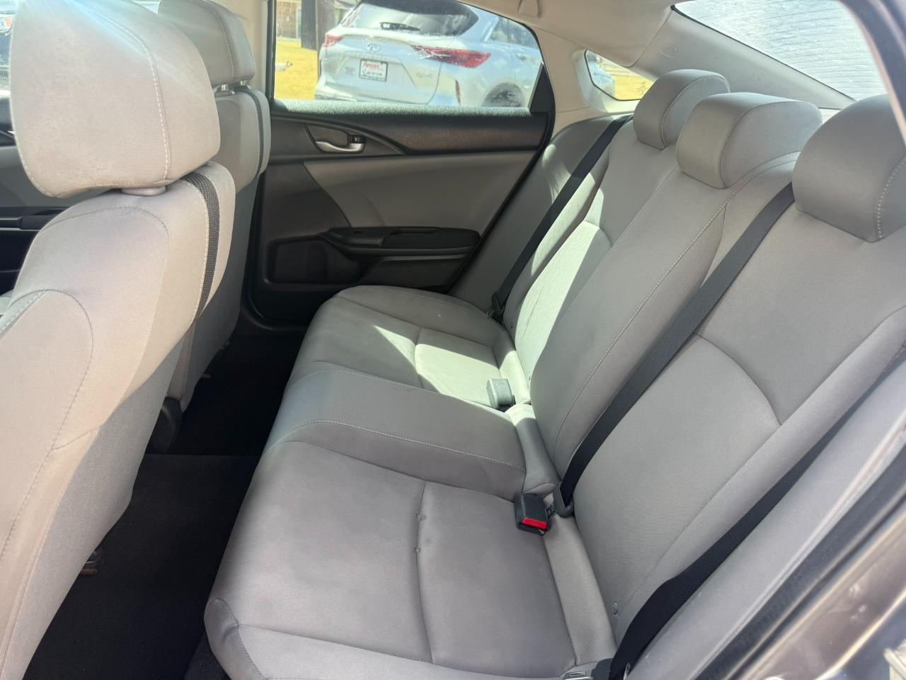 Honda Civic LX Sedan CVT 2016