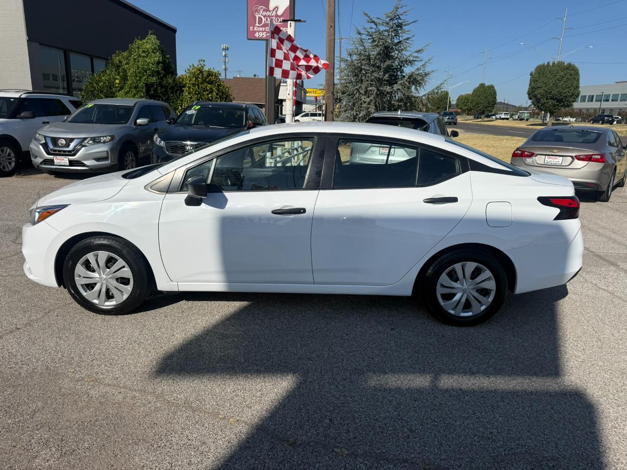 Nissan Versa S CVT 2022