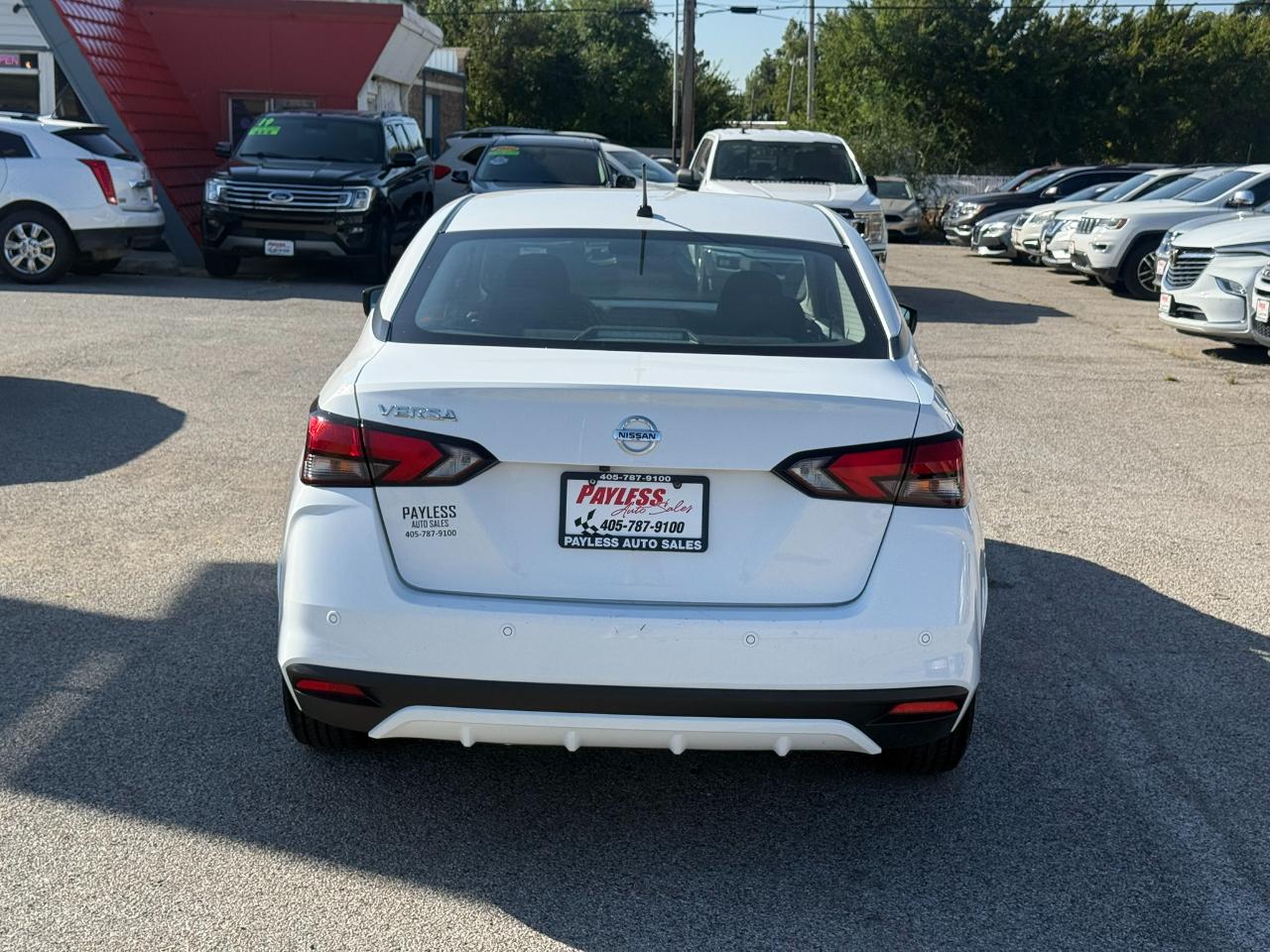 Nissan Versa S CVT 2022