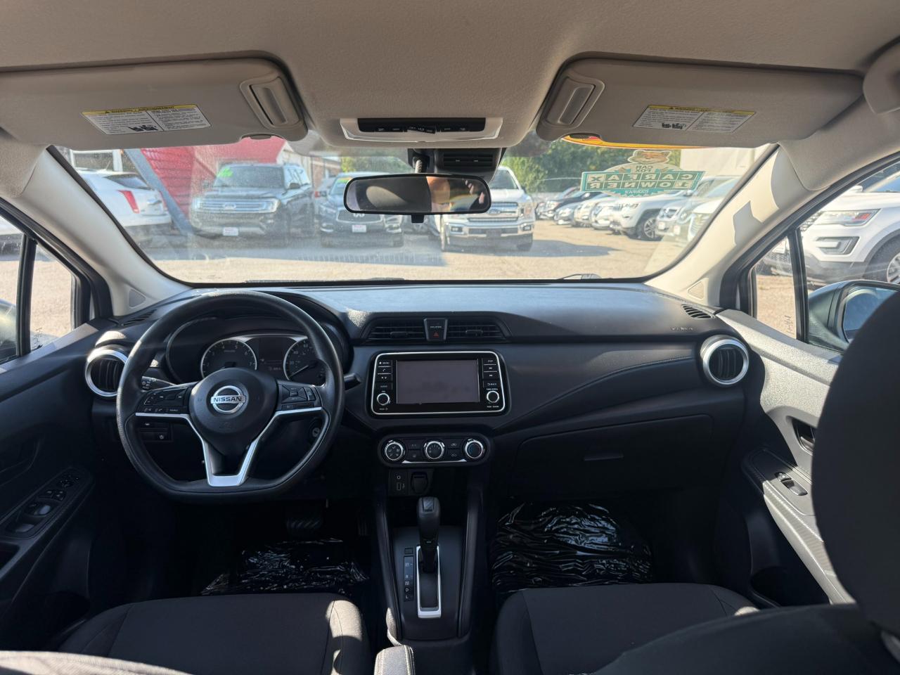 Nissan Versa S CVT 2022