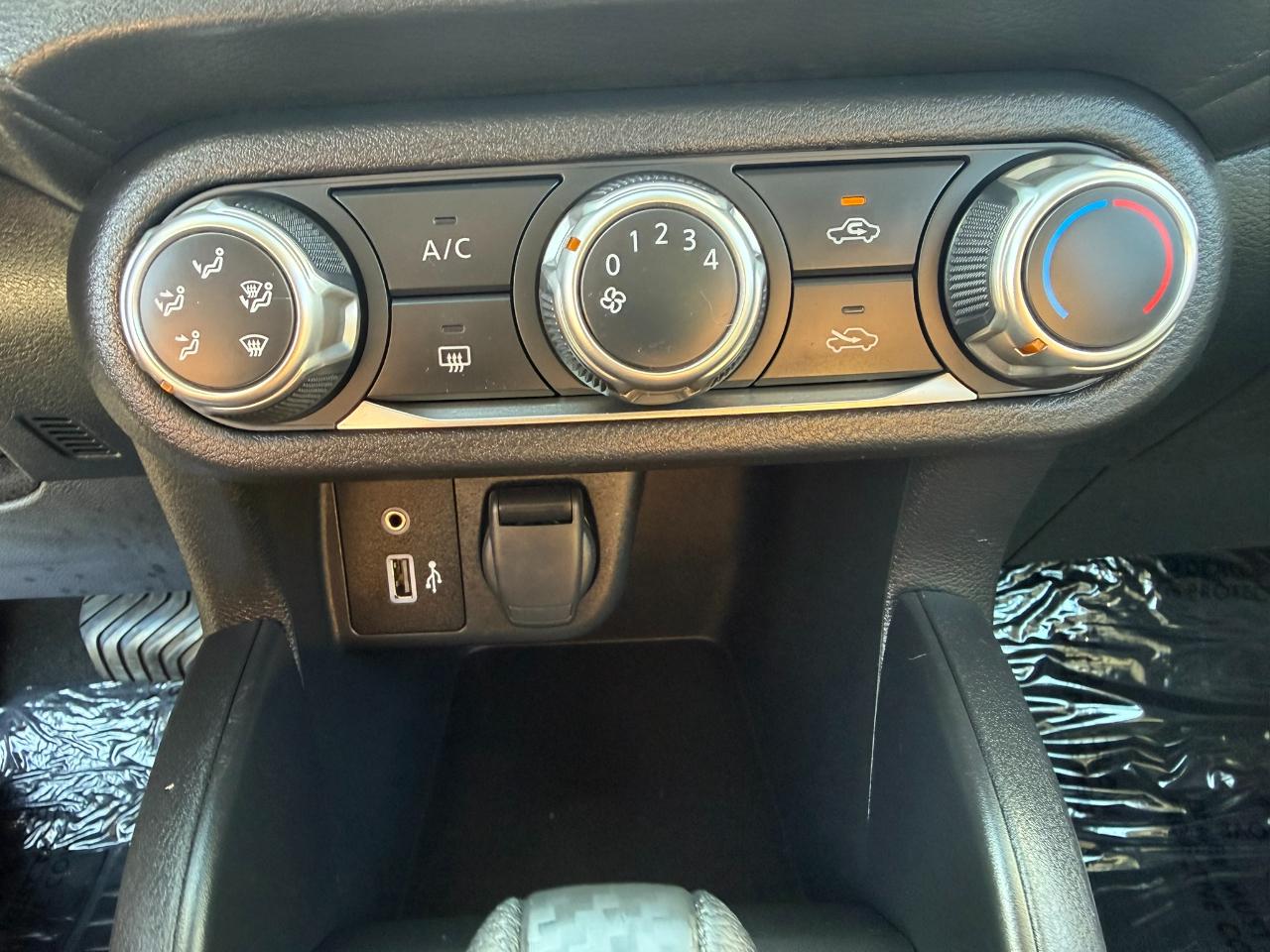 Nissan Versa S CVT 2022