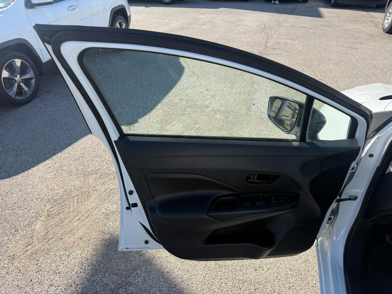 Nissan Versa S CVT 2022