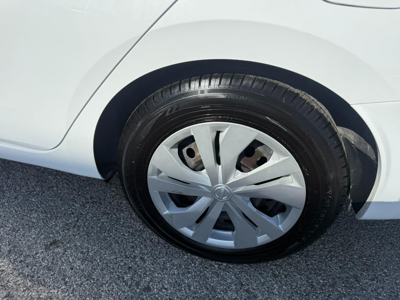 Nissan Versa S CVT 2022
