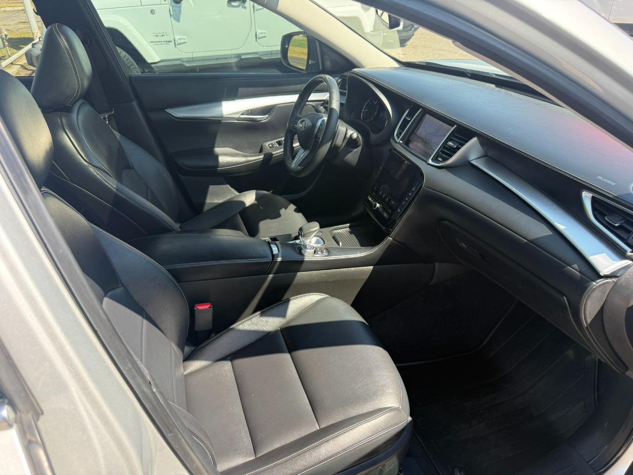 Infiniti QX50 LUXE 2020