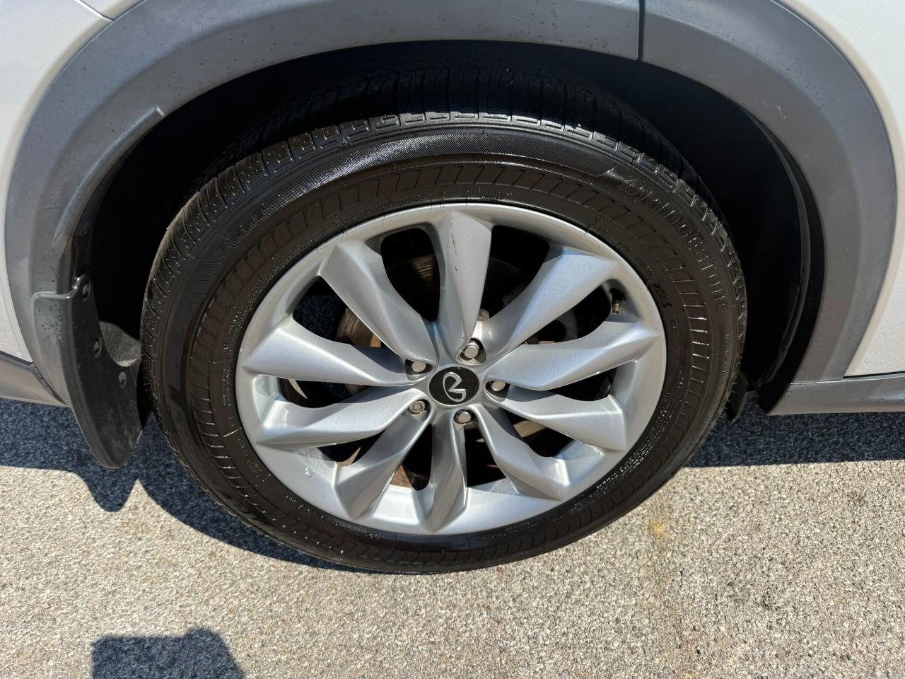 Infiniti QX50 LUXE 2020