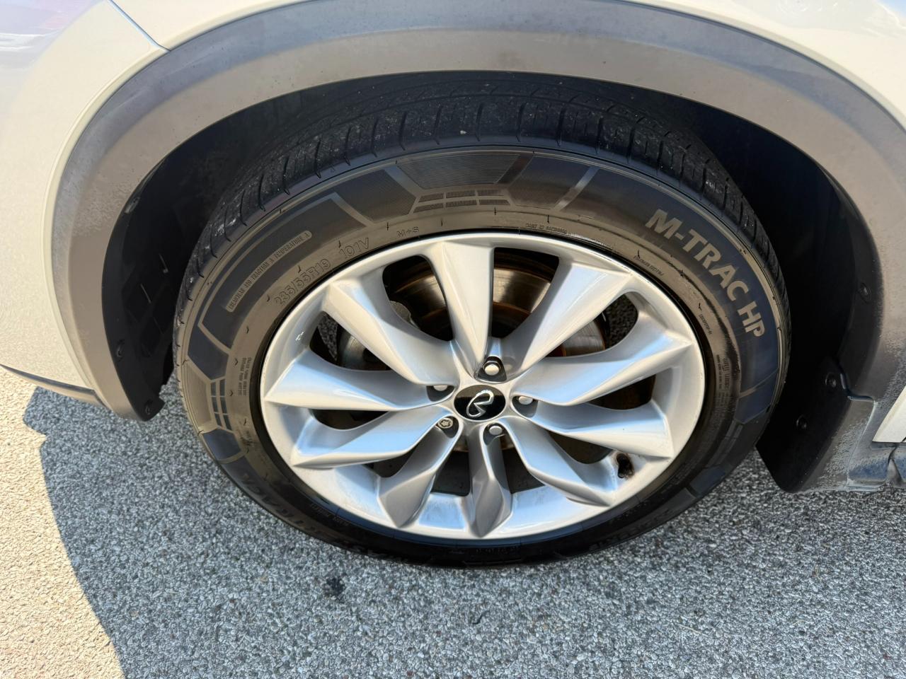 Infiniti QX50 LUXE 2020