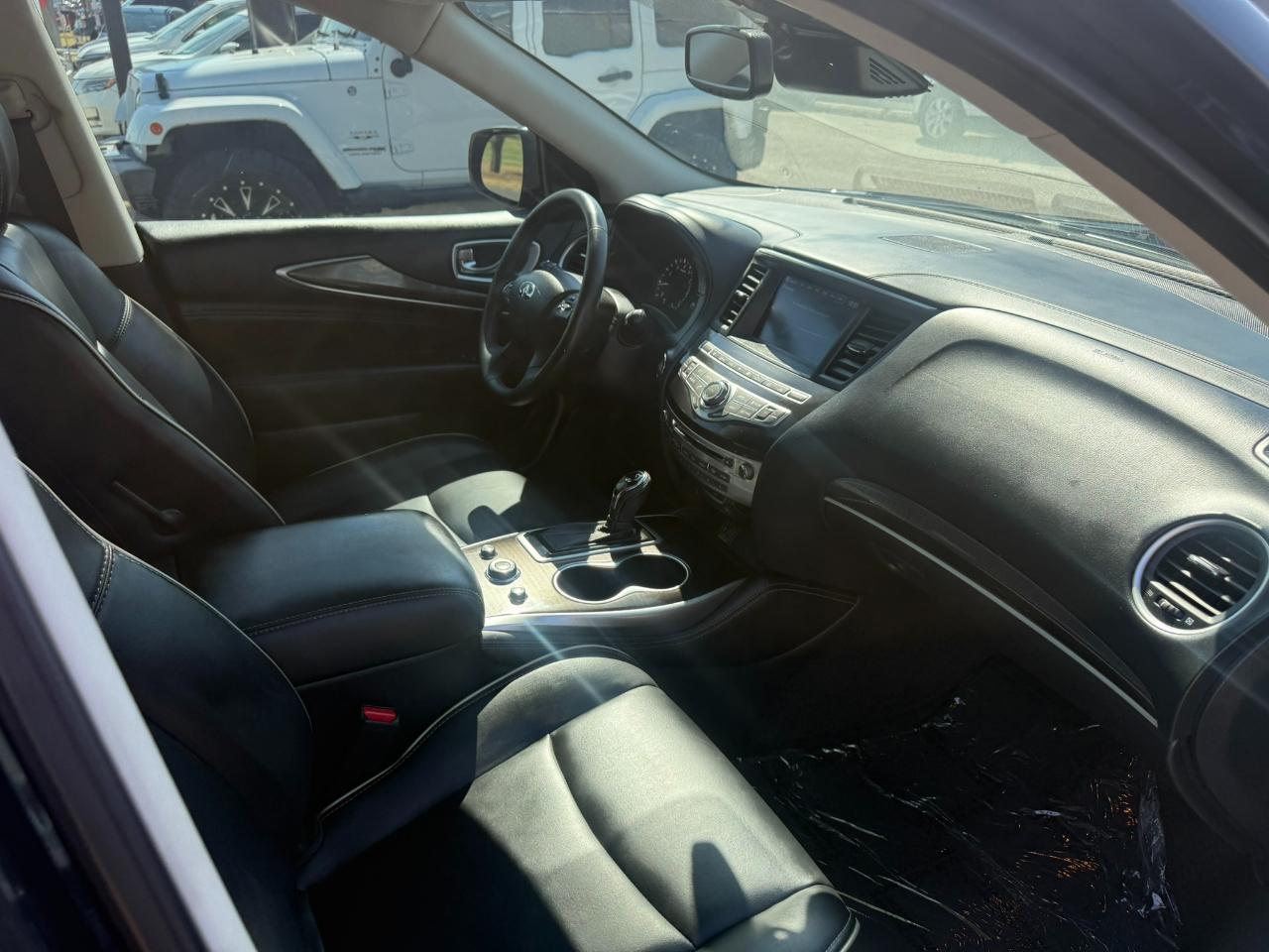 Infiniti QX60 PURE 2020
