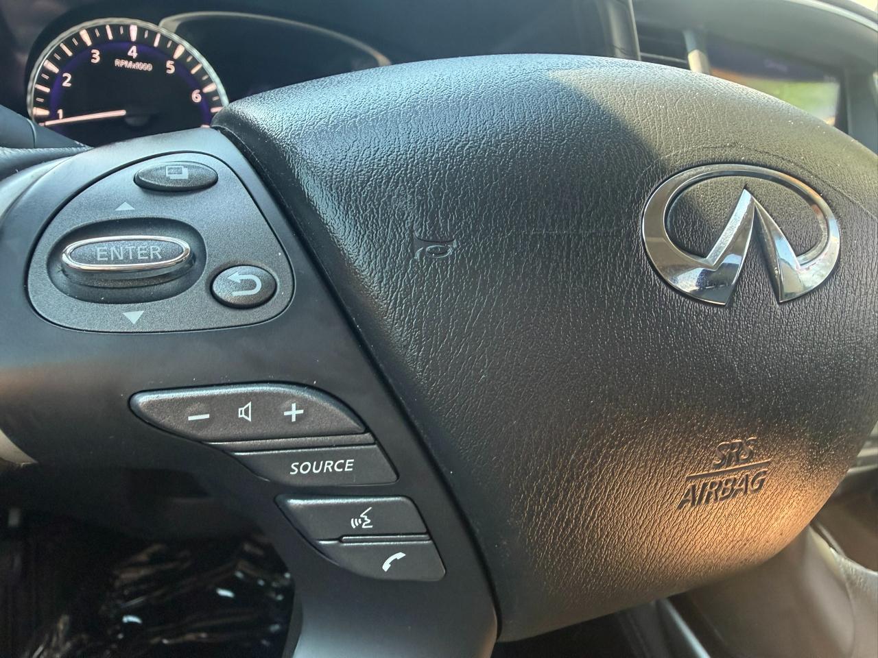 Infiniti QX60 PURE 2020