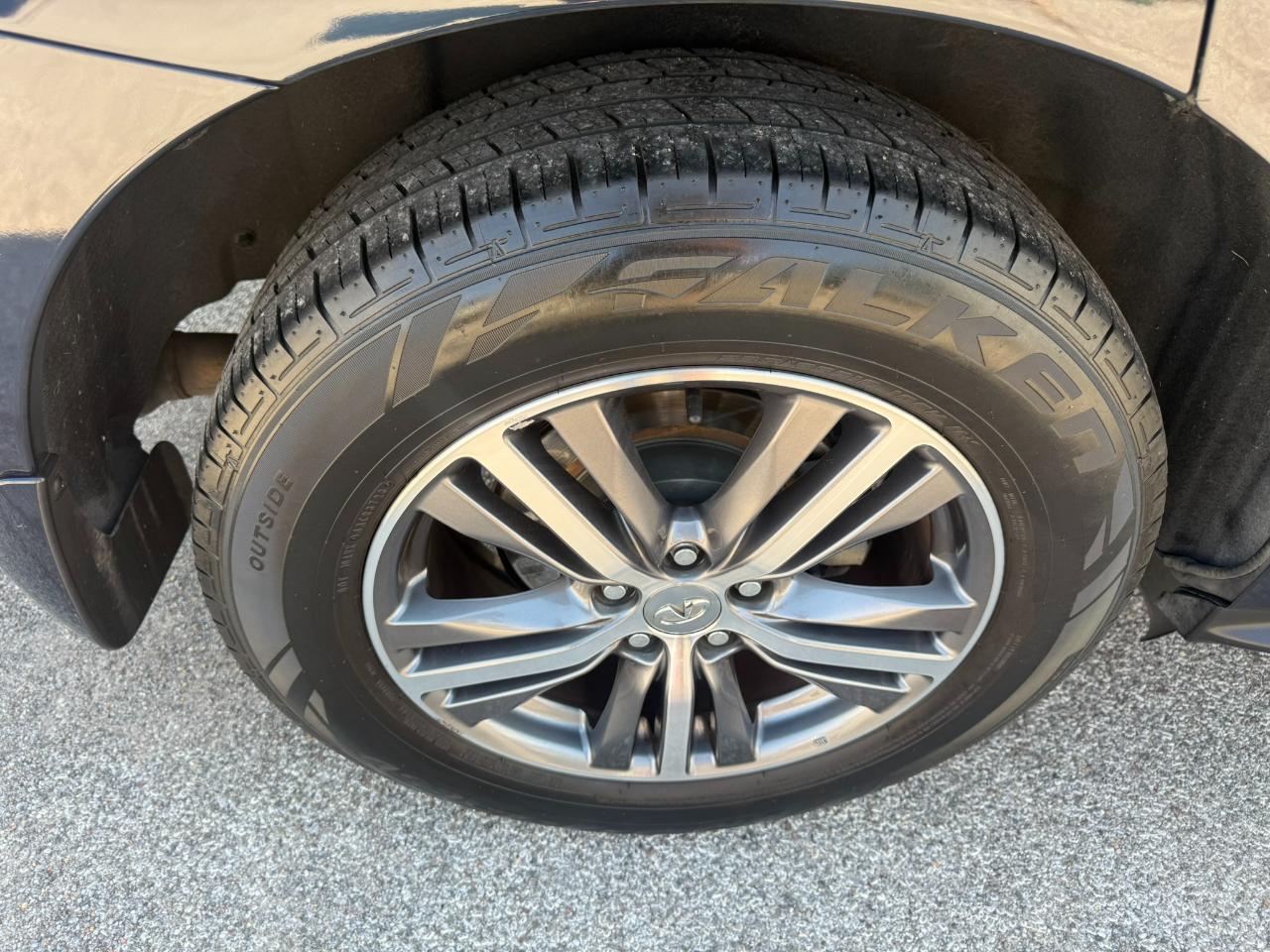 Infiniti QX60 PURE 2020