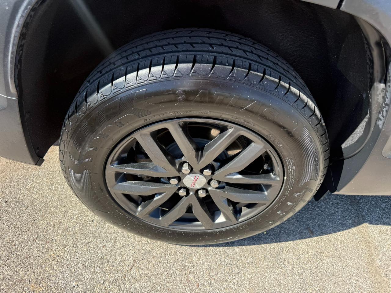GMC Acadia SLT-1 FWD 2019