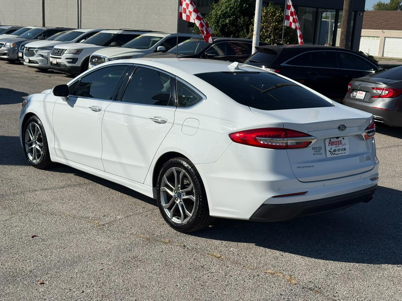 Ford Fusion photo 5