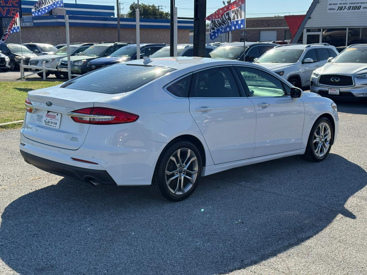 Ford Fusion photo 7