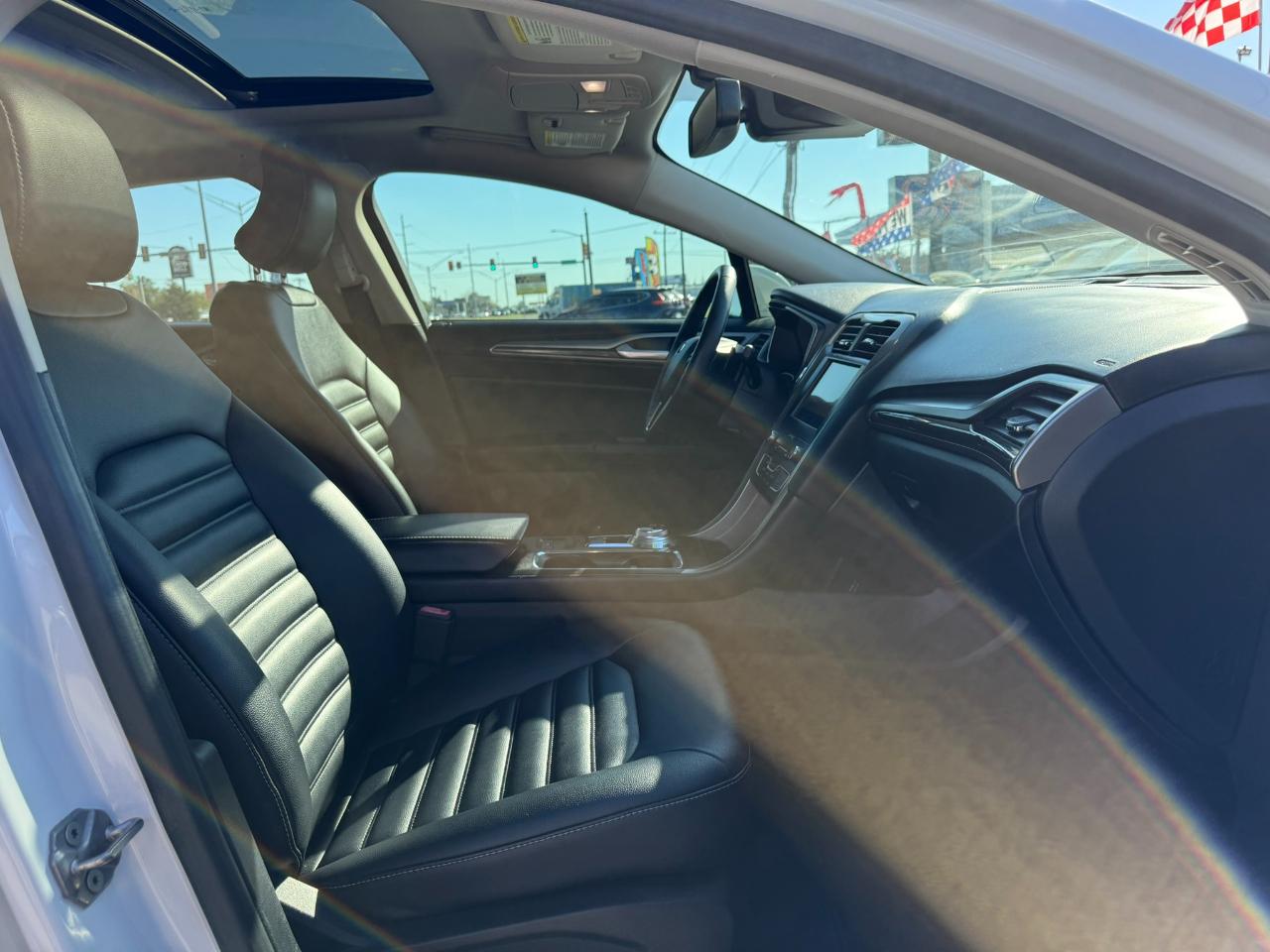 Ford Fusion photo 12