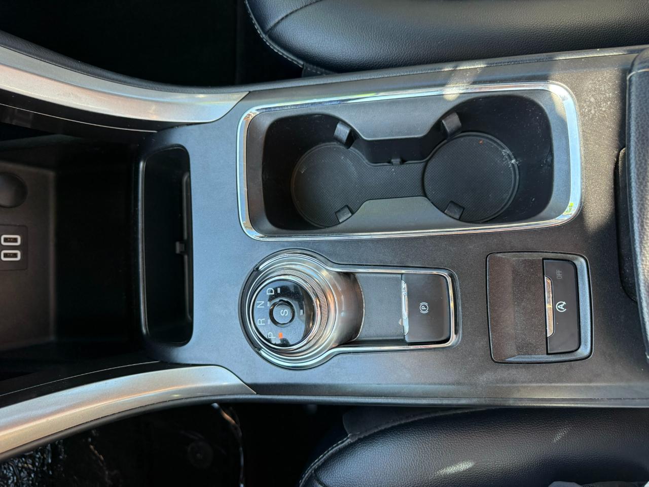 Ford Fusion photo 24